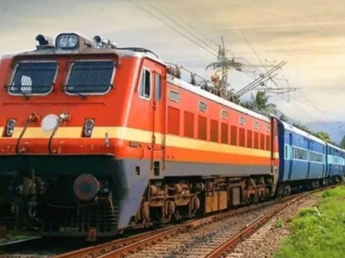 छत्तीसगढ़ में कैंसिल 16 ट्रेनें अब निर्धारित समय पर चलेगी:  बीरसिंहपुर में एक ट्रिप किया गया रिस्टोर; बीकानेर-पुरी एक्सप्रेस में एक्स्ट्रा AC-कोच की सुविधा - Bilaspur (Chhattisgarh) News