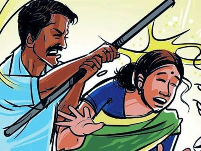 हांसी में पति ने महिला पर किया जानलेवा हमला:  रॉड से सिर पर किया वार, घायल अवस्था में अस्पताल लेकर पहुंची बहन - Narnaund News