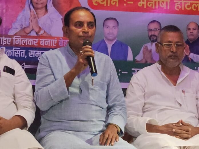 एनडीए के प्रेस कांफ्रेंस से प्रत्याशी गायब:  बेलागंज उपचुनाव को लेकर किया जीत का दावा, बोले- बदलाव के मूड में जनता - Gaya News