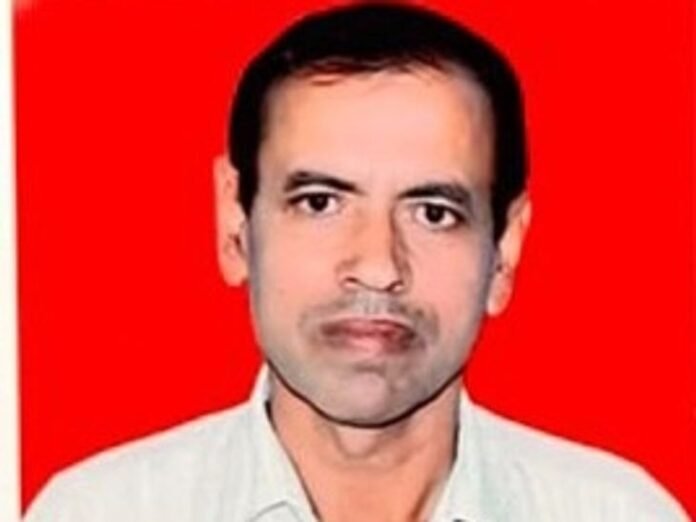 नारनौल में ब्लैकमेलिंग से परेशान पूर्व मैनेजर ने की आत्महत्या:  मौत के 20 दिन बाद मिला सुसाइड नोट, बेटा बोला- गिरोह ने पिता से 25 लाख ऐंठे - Narnaul News