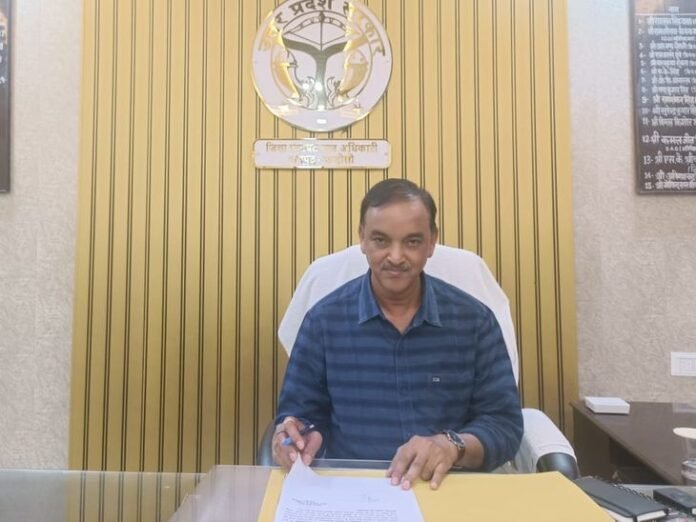 चंदौली में 19 नए ग्राम पंचायत अ​धिकारी तैनात:  डीपीआरओ बोले- गांव के विकास से होगा प्रदेश और देश का विकास - Chandauli News