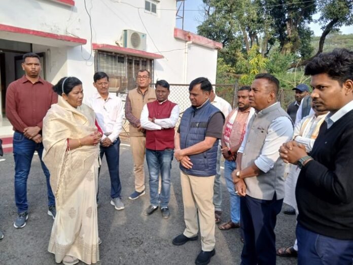 बैतूल में डीलिस्टिंग को लेकर हुई बैठक:  पीएचई मंत्री हुई शामिल; जनजाति सुरक्षा मंच के आयोजन में देशभर के कार्यकर्ता ले रहे भाग - Betul News