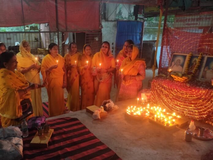 भिंड में दो दिवसीय गोपाष्टमी उत्सव जारी:  गायों के स्वास्थ्य की कामना के लिए हुआ गायत्री मंत्र का जाप; कल होगा हवन - Bhind News