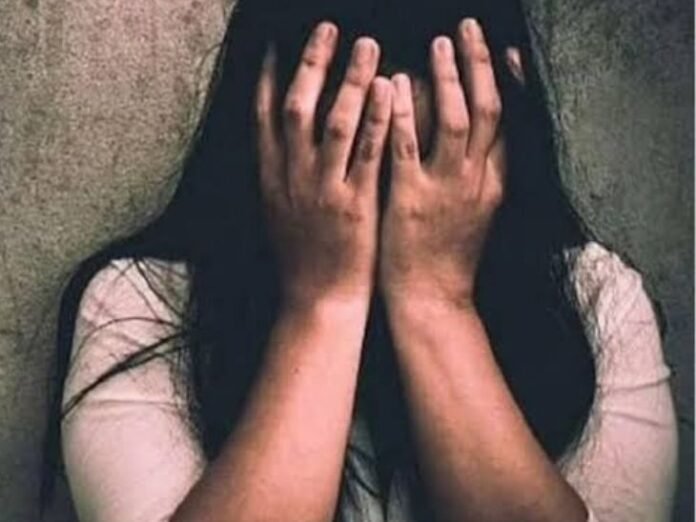 मोहाली में युवती से रेप:  प्लॉट दिखाने के बहाने साथ ले गया ऑफिस का बॉस, कोल्ड ड्रिंक में मिलाया नशीला पदार्थ - Chandigarh News