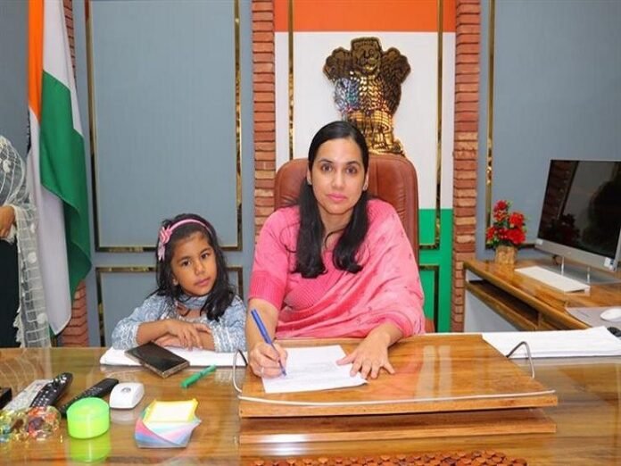 जिला प्रशासन की पहल:  युवा इंटर्नशिप कार्यक्रम के लिए युवाओं से मांगे आवेदन; 5 जनवरी तक करें एप्लाई - Amritsar News