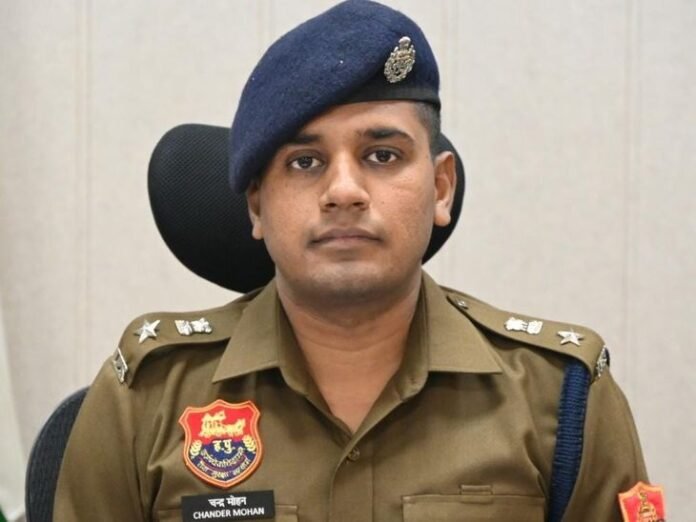 पलवल में 5 पुलिसकर्मी बर्खास्त:  महिला एएसआई भी शामिल, तैनाती के दौरान कैमरे बंद कर मांगी थी रिश्वत - Palwal News