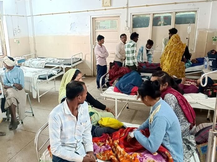 बड़वानी जिला अस्पताल की OPD में बढ़े मरीज:  सर्दी, खांसी और बुखार के मरीज ज्यादा, डॉक्टर्स दे रहे सलाह - Barwani News