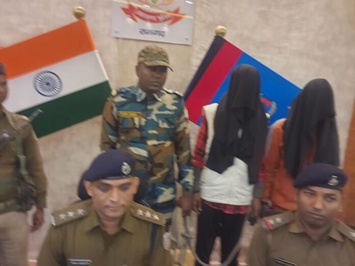 रामगढ़ पुलिस ने दो अपराधी को किया गिरफ्तार:  पतरातू डैम के पास अवैध पिस्टल के साथ धराए, बड़ी घटना को अंजाम देने की थी तैयारी - Ramgarh (Jharkhand) News