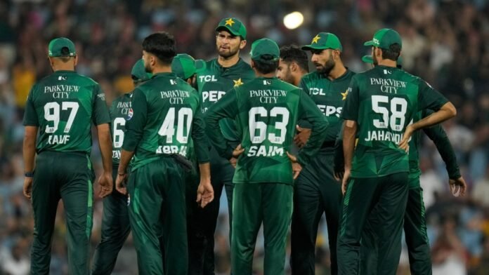 SA vs PAK: पाकिस्तान को एक हार पड़ी भारी, इस शर्मनाक लिस्ट में निकले आगे - India TV Hindi
