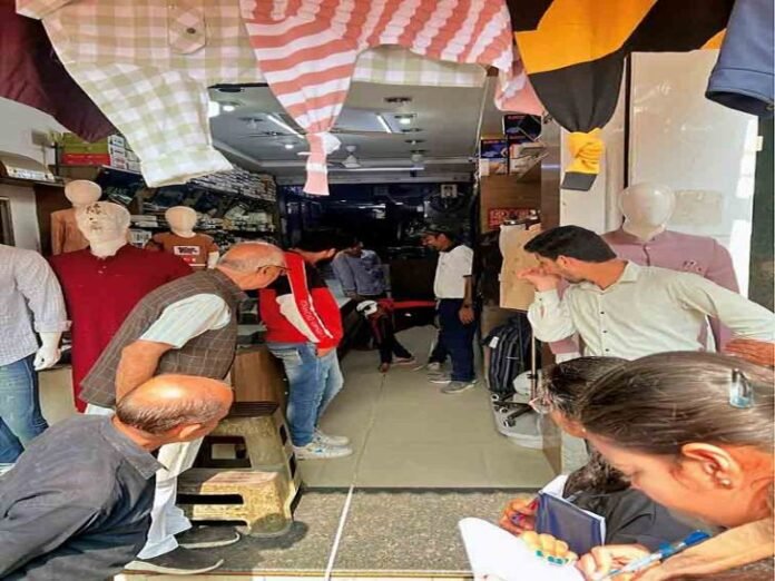 चौड़ीकरण....:  325 मकान और 11 धार्मिक स्थल पर निशान लगाने का काम पूरा - Ujjain News