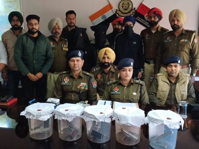 फतेहगढ़ साहिब में अर्श डल्ला गैंग के 2 मेंबर काबू:  9 महीने पहले विदेश से लौटा एक बदमाश, जेल से चल रहा था नेटवर्क - Khanna News