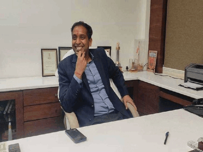 राप्रसे अफसरों को अलग-अलग शाखाओं का प्रभार:  वक्फ की जिम्मेदारी श्रीवास्तव को, नजूल राठौर के पास, सत्कार का जिम्मा हुड्‌डा को - Indore News