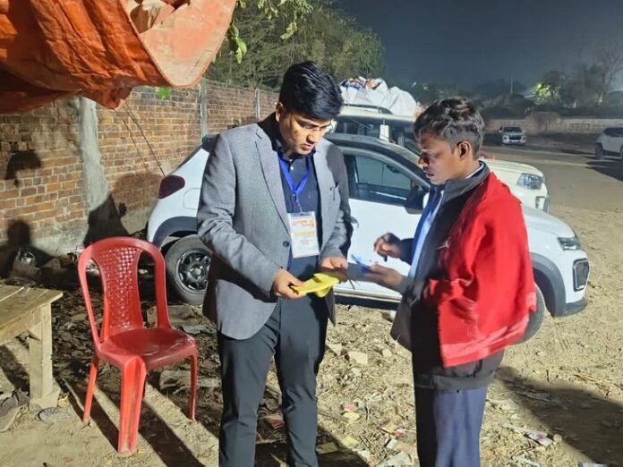 विंध्याचल में 5 गुना ज्यादा वसूल रहे पार्किंग शुल्क:  बड़े वाहनों से 200 रुपए ले रहे स्टैंड संचालक, ADM ने दी कार्रवाई की चेतावनी - Mirzapur News