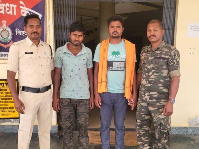 गौ तस्करी मामले में जशपुर पुलिस की कार्रवाई:  चोरी की 14 भैंसें ओडिशा से बरामद, दो आरोपी गिरफ्तार, एक अभी भी फरार - Jashpur News