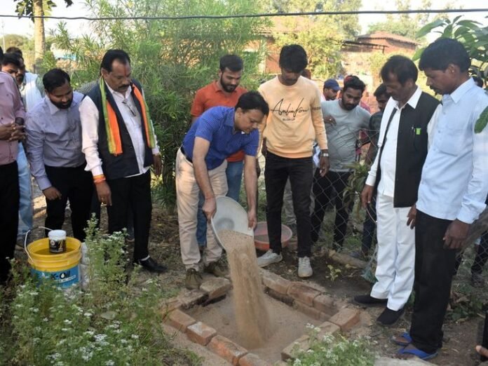 धान की खेती से गिर रहा भूजल स्तर:  बालोद-गुंडरदेही और गुरुर ब्लॉक क्रिटिकल जोन में; प्रशासन ने शुरू किया जल जतन अभियान - Balod News