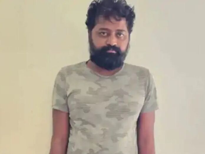 सिवनी में हेड कॉन्स्टेबल की हत्या का आरोपी गिरफ्तार:  65 हजार रुपए का था इनाम, एक दर्जन से ज्यादा अपराध में था फरार - Seoni News