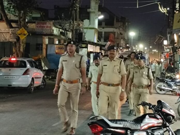 होली-रमजान को लेकर अकोदिया में फ्लैग मार्च:  पुलिस ने शांति से त्योहार मनाने अपील की, कहा- सोशल मीडिया पर भी नजर - AKODIA News