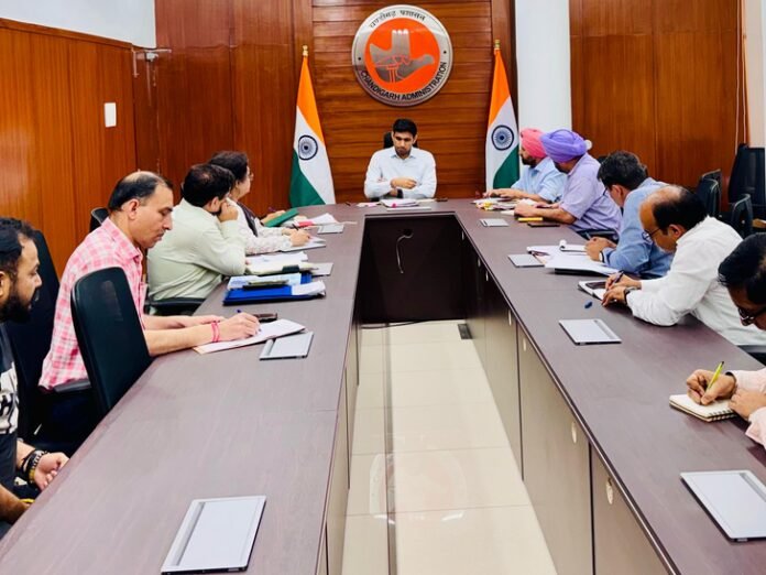 चंडीगढ़ में 4 मई को NEET-UG का एग्जाम:  ​​​​​​​​​​​​​​डीसी की अधिकारियों संग बैठक, 4500 छात्र 11 केंद्रों में देंगे एग्जाम, CCTV से होगी निगरानी - Chandigarh News