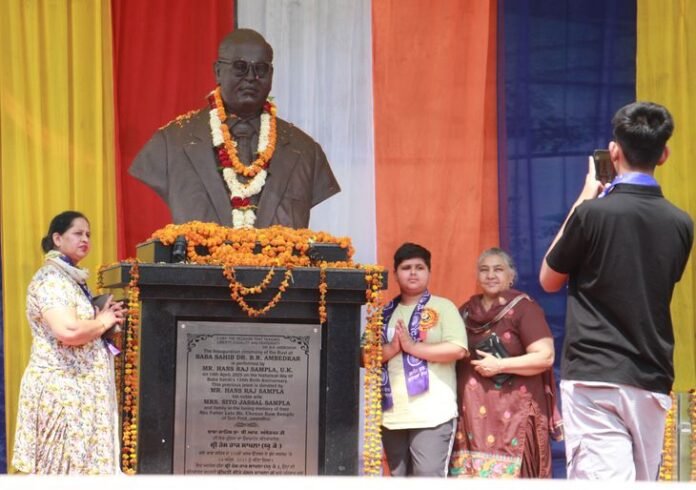  डॉक्टर अंबेडकर की जयंती पर समारोह में सियासत... कालिया बोले- भगत की जांच हो तो चीमा ने बाजवा पर किया हमला - Jalandhar News