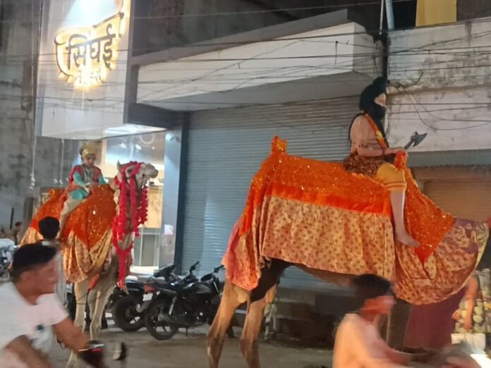 बालाघाट में देर शाम परशुराम जयंती पर निकली शोभायात्रा:  त्रिपुर सुंदरी और श्रीराम मंदिर में पूजन, भंडारे में लोगों ने प्रसादी ग्रहण की - Balaghat (Madhya Pradesh) News