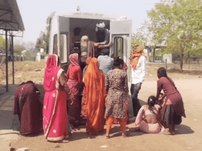 मौसी की शादी में आए मासूम को कार ने कुचला:  शिवपुरी के पोहरी-मोहना हाईवे पर हादसा; वाहन लेकर मौके से भागा ड्राइवर - Shivpuri News