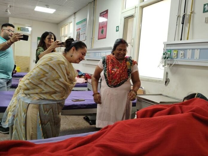 यमुनानगर सिविल अस्पताल में भड़की मंत्री आरती राव:  सीएमओ-पीएमओ को लगाई फटकार, मरीजों को नहीं मिल रही बुनियादी सुविधाएं - Yamunanagar News