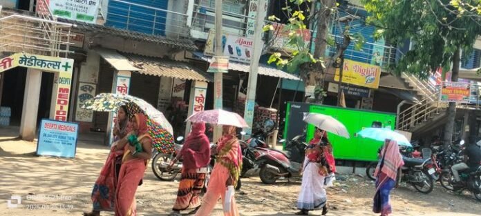  राजनगर में भीषण गर्मी से जन जीवन बेहाल, पेयजल की समस्या गहरायी - Chaibasa (West Singhbhum) News