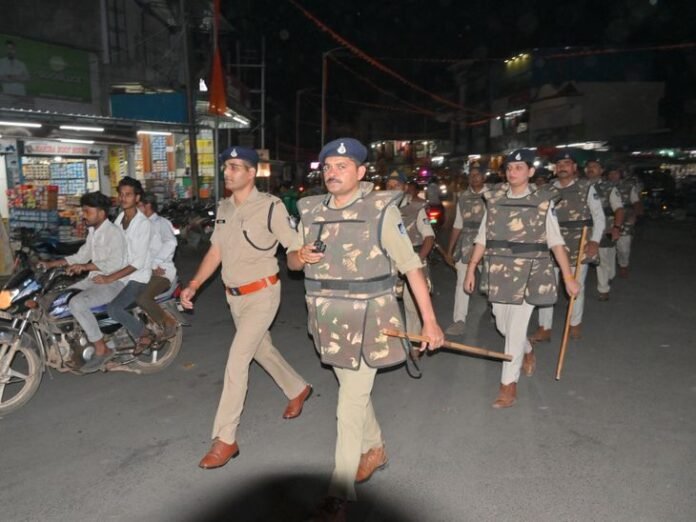 रायसेन में रामनवमी पर ड्रोन से होगी निगरानी:  संवेदनशील इलाकों में पुलिस की तैनाती, पुलिस ने निकाला फ्लैग मार्च - Raisen News