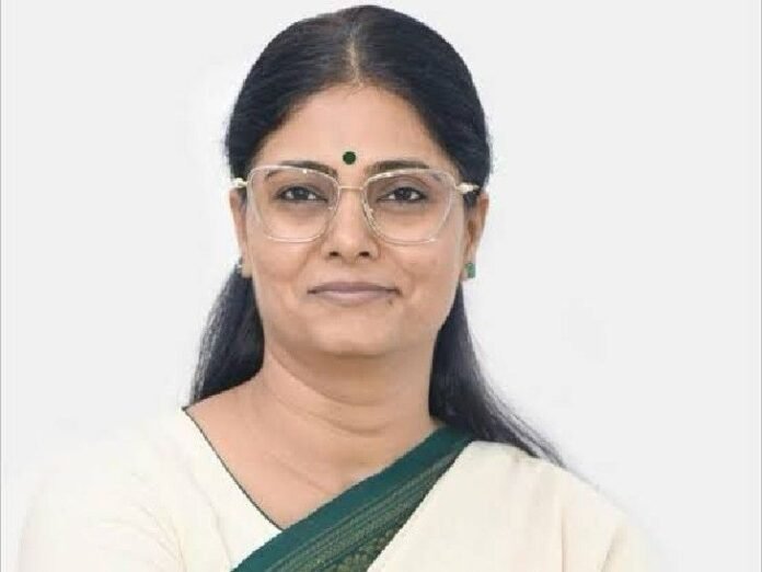 लखनऊ में 2 मई को आएंगी केंद्रीय मंत्री अनुप्रिया पटेल:  अपना दल (एस) की जिला स्तरीय बैठक में होंगी शामिल; कैसरबाग स्थित गांधी भवन में होगा कार्यक्रम - Lucknow News