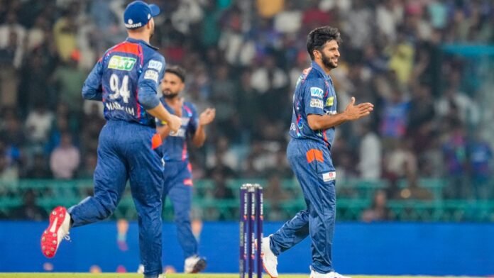 IPL में गजब हो गया, बॉलर ने फेंका 11 गेंद का ओवर, वाइड की तो झड़ी ही लगा दी, शर्मनाक रिकॉर्ड बन गया - India TV Hindi