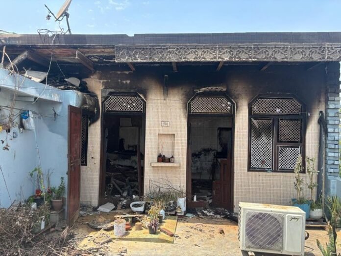 बहादुरगढ़ में BSF जवान के घर में आग:  चौबारे में रखा सामान जला; नहीं पहुंची फायर ब्रिगेड, 5 लाख का नुकसान - bahadurgarh (jhajjar) News