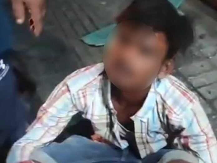 अबोहर में बुलेट चोरी करते रंगेहाथ पकड़ा युवक:  श्रीगंगानगर का रहने वाला, आसानी से तोड़ देता है बाइक का लॉक - Abohar News