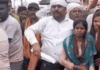 एसपी ऑफिस के पास शव रखकर प्रदर्शन:  आरोपियों को गिरफ्तार करने, घर पर बुल्डोजर चलाने की मांग; पुलिस के खिलाफ की नारेबाजी - Bhind News