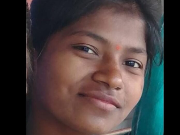 जमीन विवाद में घायल हुई थी युवती:  लखनऊ में इलाज के दौरान मौत, भाई को बचाने में लगी थी चोट - Sant Kabir Nagar News