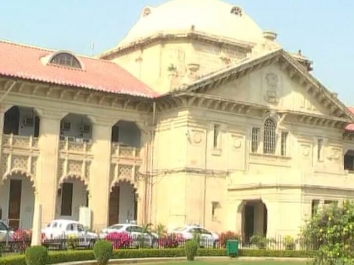 थानों में तैनात कम्प्यूटर ऑपरेटरों को मिलेगा 4200 रुपयें ग्रेड-पे:  हाईकोर्ट का आदेश, 10 साल की सेवा कर चुके कर्मियों को लाभ, तीन माह में नियमानुसार आदेश पारित करें - Prayagraj (Allahabad) News