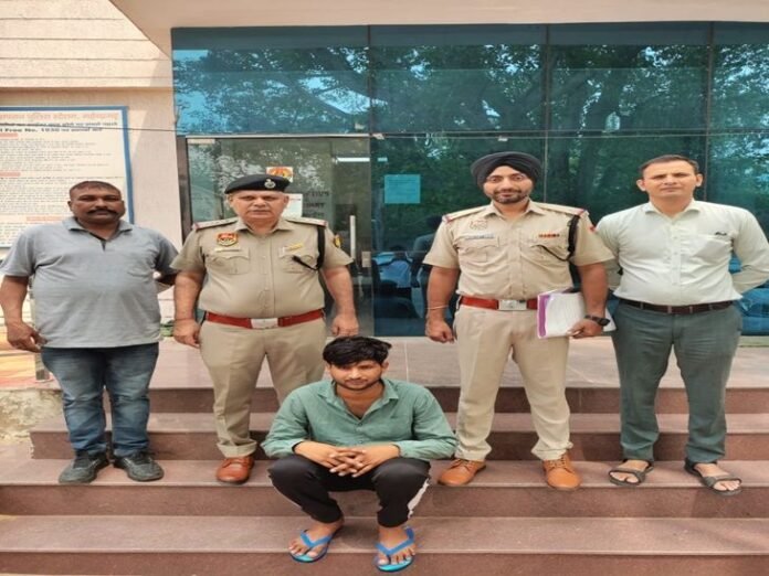 नारनौल के व्यक्ति ने कर दिया करोड़ों का साइबर फ्राड:  कई राज्यों में दर्ज मिली 16 शिकायतें, चार करोड़ से ज्यादा का लेन-देन - Narnaul News