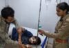 पति की मौत, पत्नी ने बच्चों संग खाया जहर:  महोबा में महिला और दो बच्चे अस्पताल में भर्ती, सुसाइड नोट मिला - Mahoba News