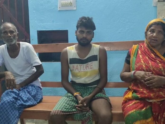 पत्नी की हत्या मामले में पति, सास और ससुर गिरफ्तार:  जमुई में फंदे से लटका मिला था शव, 3 साल पहले हुई थी लव मैरिज - Jamui News
