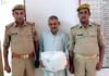 मथुरा में बुजुर्ग के पास से 6 किलो गांजा बरामद:  65 साल के व्यक्ति को पुलिस ने किया गिरफ्तार, पूछताछ के बाद भेजा जेल - Mathura News
