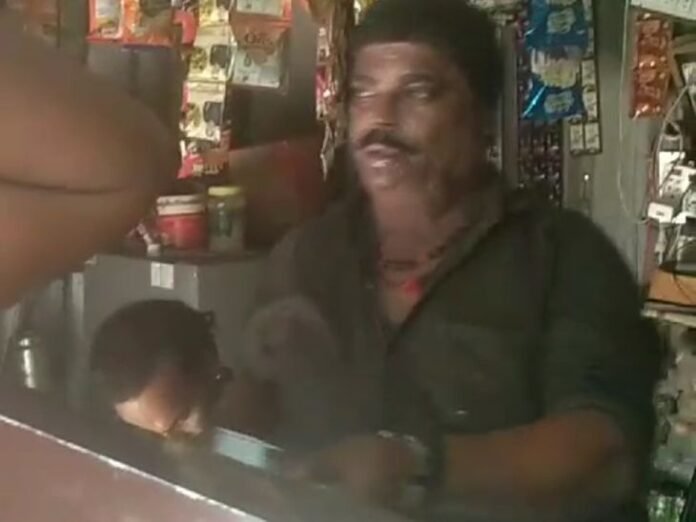 मैहर में पान दुकान से बिक रहा नशीला सिरप:  आरोपी पहले भी 4 पेटी शराब के साथ पकड़ा जा चुका - Maihar News