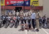 रीवा पुलिस ने चोरी की 9 बाइक बरामद की:  तीन चोर गिरफ्तार; तालाब के किनारे छिपाकर रखी थी - Rewa News