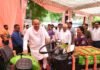 लखनऊ में किसानों के लिए ई-ट्रैक्टर और ई-टिलर का प्रदर्शन:  सीएसआईआर-सीमैप में नई तकनीक से रूबरू हुए किसान - Lucknow News
