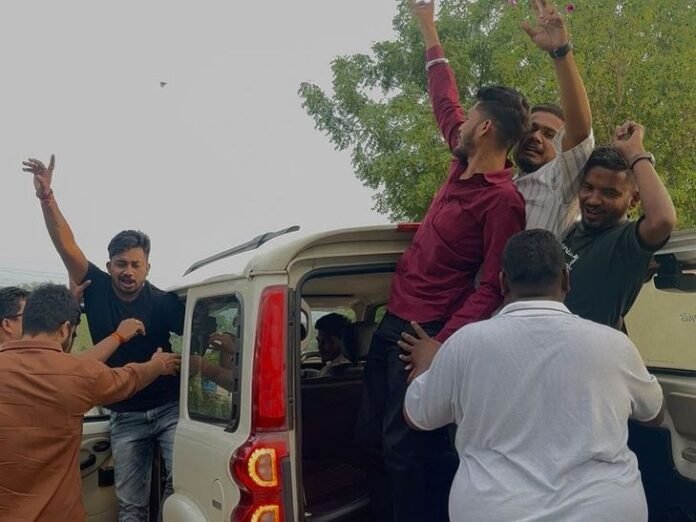 सीएम दौरे से पहले एनएसयूआई कार्यकर्ताओं को हिरासत में लिया:  धमतरी में दर्जनों कार्यकर्ता अलग-अलग थानों में रखे गए,स्कूल मुद्दे पर सौंपने वाले थे ज्ञापन - Dhamtari News
