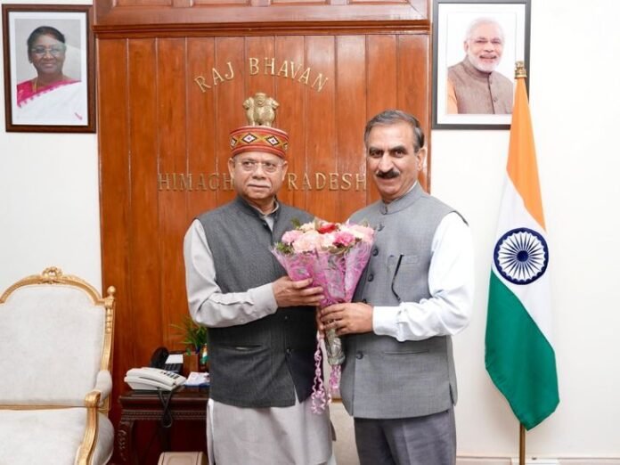 सीएम सुक्खू ने राज्यपाल से की मुलाकात:  भारत-पाक तनाव के बीच राज्य की तैयारियों से कराया अवगत, धार्मिक स्थलों-हवाई अड्डों सुरक्षा बढ़ाई - Shimla News