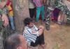 14 साल के किशोर की मौत से आक्रोशित हुए लोग:  धनबाद में इलाज के दौरान गई जान, ग्रामीणों ने आरोपी को पेड़ से बांधकर पीटा - Giridih News