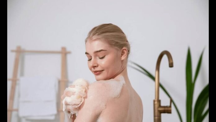 Skin Care: रोजाना साबुन से नहाने के नुकसान