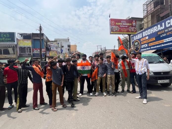 एबीवीपी ने निकाला विजय जुलूस:  ऑपरेशन सिंदूर की सफलता पर उत्साह, बोले- पूरा देश सेना के साथ खड़ा - Bulandshahr News