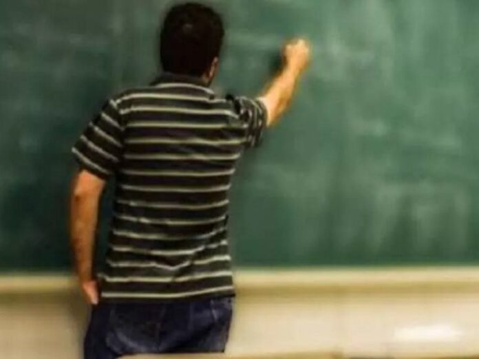 अंतहीन प्रतीक्षा:  जेपीएससी...17 साल से नियमों के जाल में उलझा है 900 से अधिक असिस्टेंट प्रोफेसर का प्रमोशन - Ranchi News