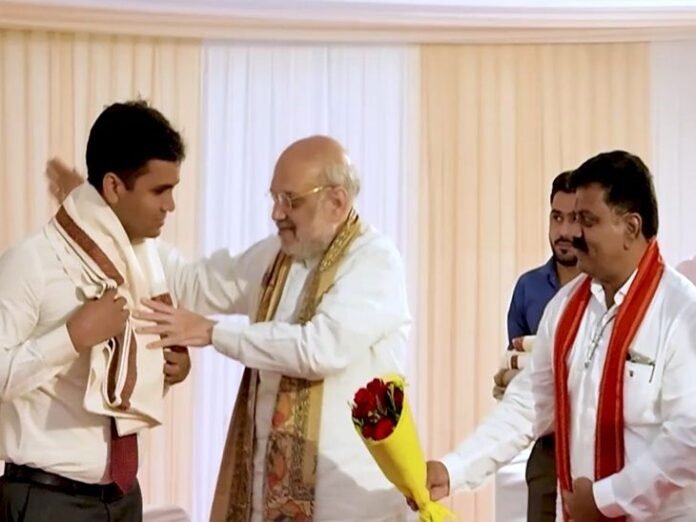 अमित शाह ने नक्सल ऑपरेशन के ऑफिसर्स की पीठ थपथपाई:  बोले- छत्तीसगढ़ आकर बहादुर जवानों से भी मिलूंगा, BJP सरकार में 427 नक्सली मारे गए - Raipur News