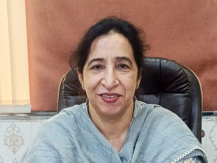 अमृतसर में 3 डॉक्टर कोरोना पॉजिटिव मिले:  मेडिकल कॉलेज में थे तैनात, होम आइसोलेशन में रखा - Amritsar News